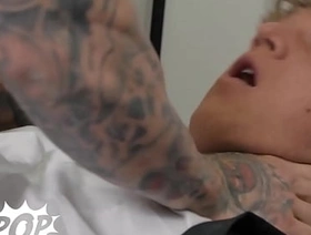 Tony D'Angelo Bends Felix Fox Over His Desk To Rim His Ass, Then Fucks Him Doggystyle - TWINKPOP