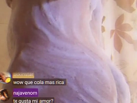 Duchandome en vivo y calentando al público