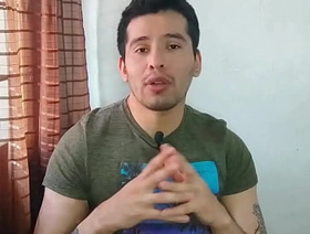Joven mecanico se coge a pelo con sus 21cm de vergota al Twink culon recolector de chatarra en el patio del taller ! Relato sexual