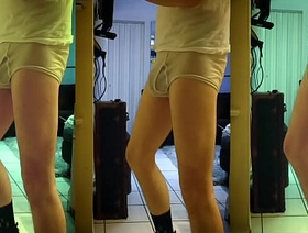 Video gay calzoncillos blancos fetiche para que te corras conmigo Alejandro Mistral
