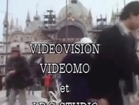 Minuta de Filme Vintage de 1986 com vários modelos e atores sendo alguns deles Frédéric Lemaire , Benjamin Fontenay ,Yannick Baud , Anton Pirus dentre outros ... Minuta da belíssima abertura do filme.